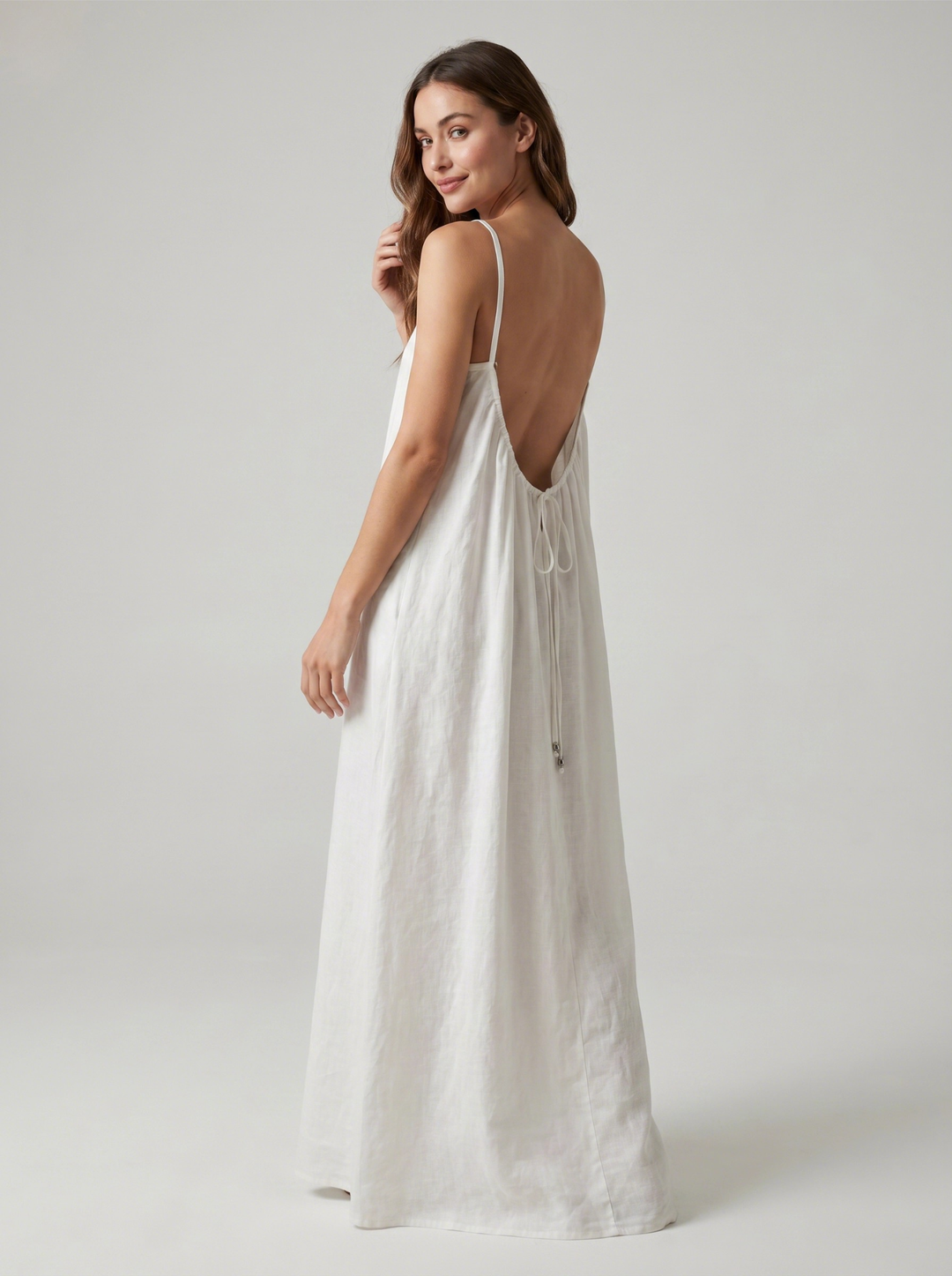 Nicole - Robe dos nu