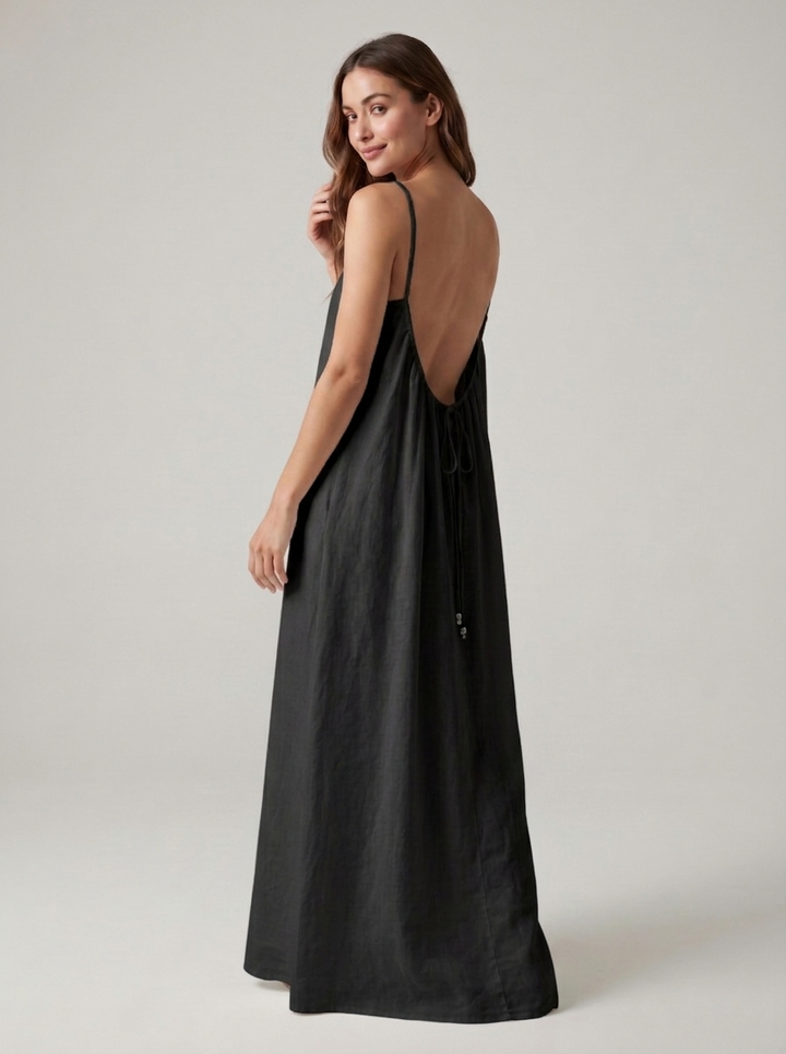 Nicole - Robe dos nu
