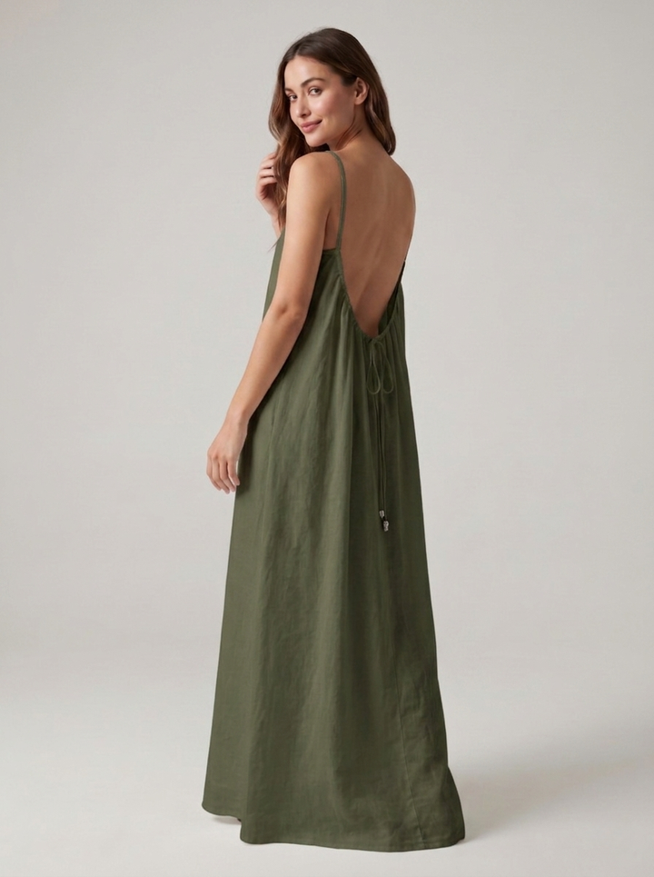Nicole - Robe dos nu
