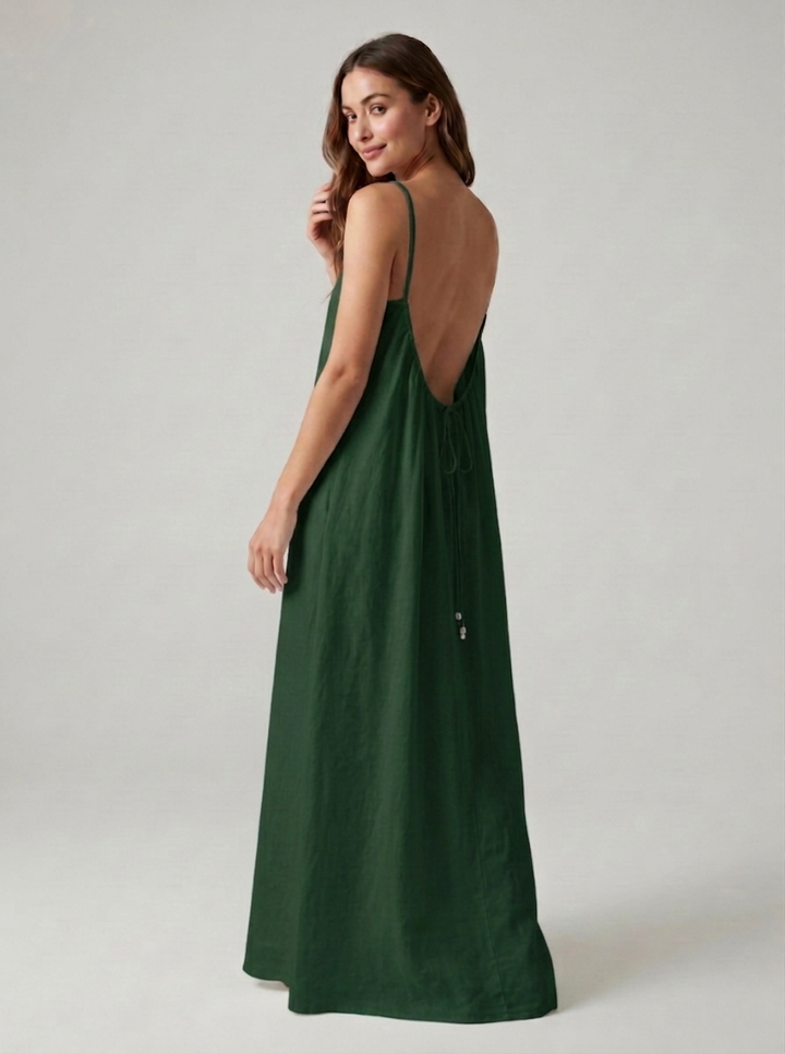 Nicole - Robe dos nu