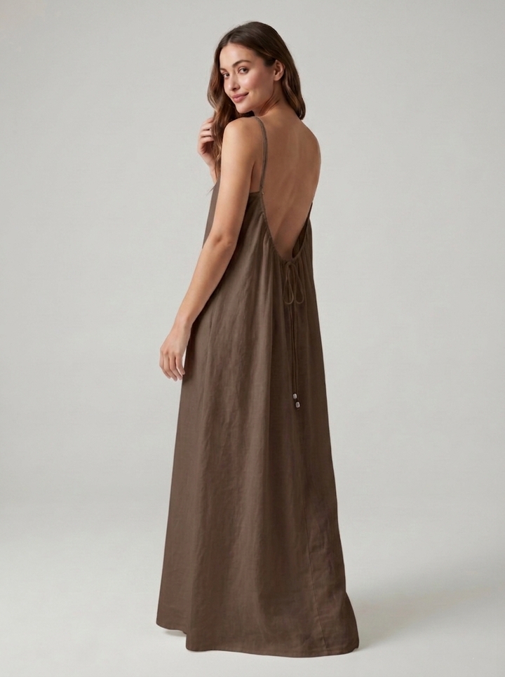 Nicole - Robe dos nu