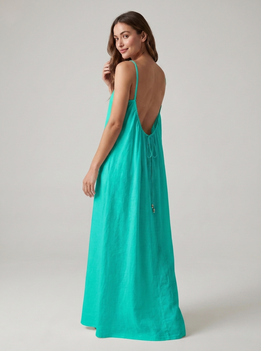 Nicole - Robe dos nu