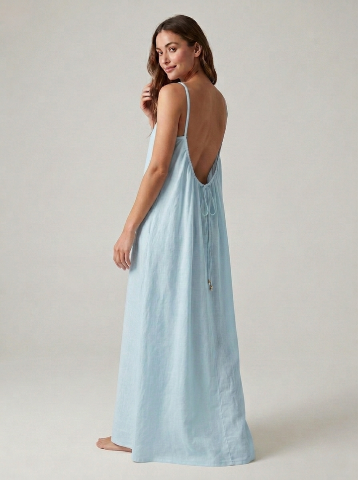 Nicole - Robe dos nu