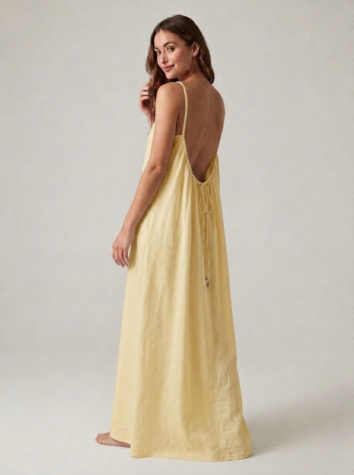 Nicole - Robe dos nu
