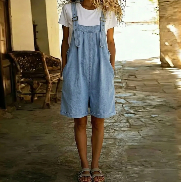 Clara | Salopette courte en denim lavé vintage bleu clair