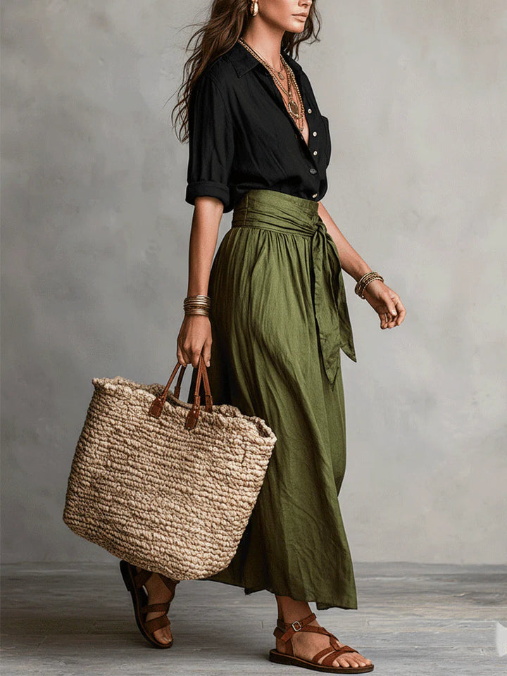 Vera™ | Ensemble de deux pièces : t-shirt noir et jupe midi vert olive